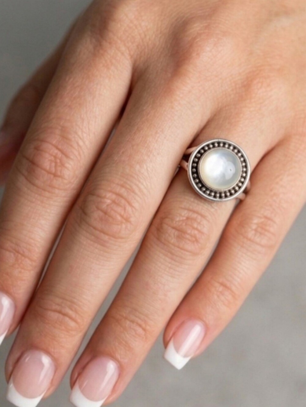 925 Sterling Silver Vintage Moon Stone Cabochon Statement Ring Sz 7.5 - Picture 2 of 2